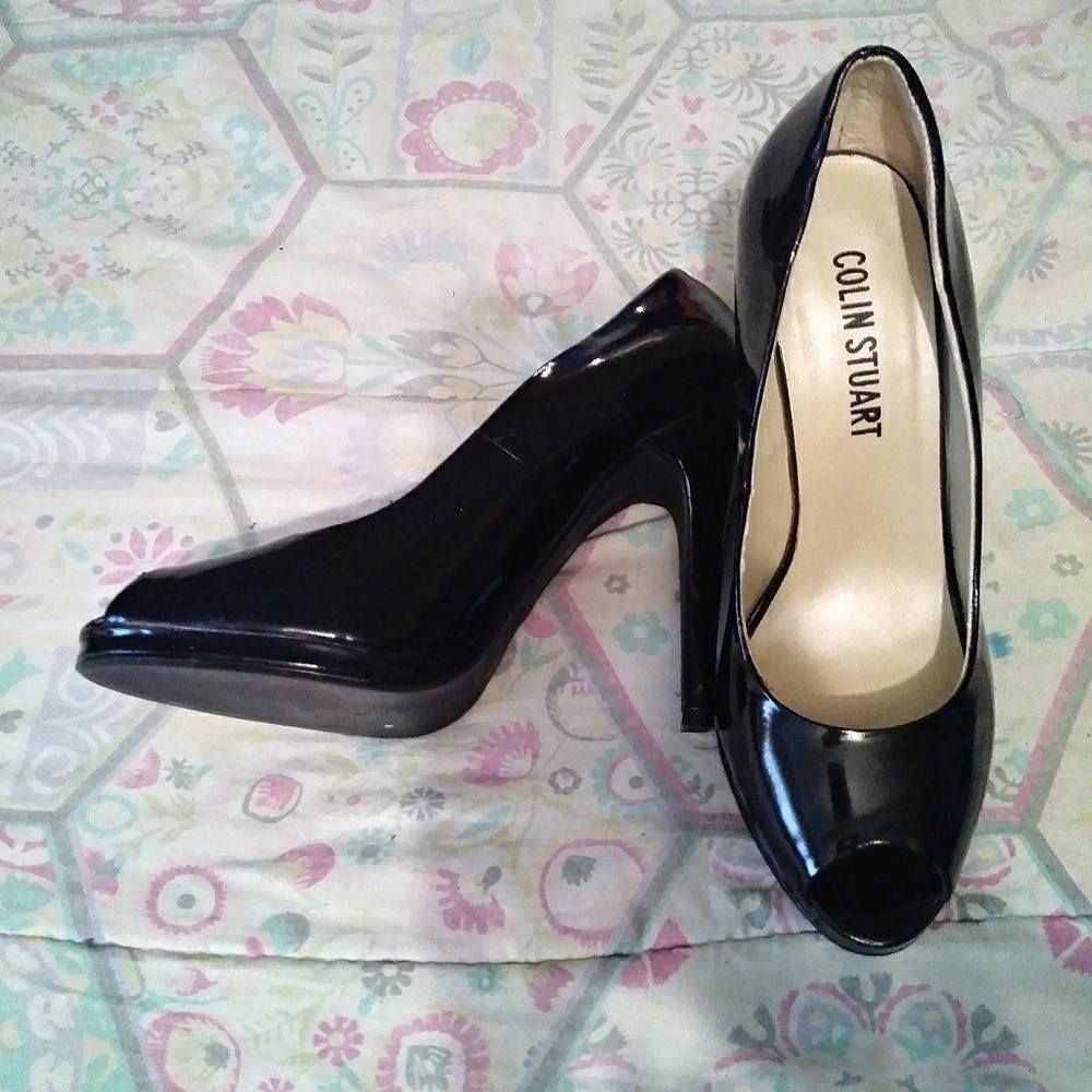 Collin Stewart black peep toe pump